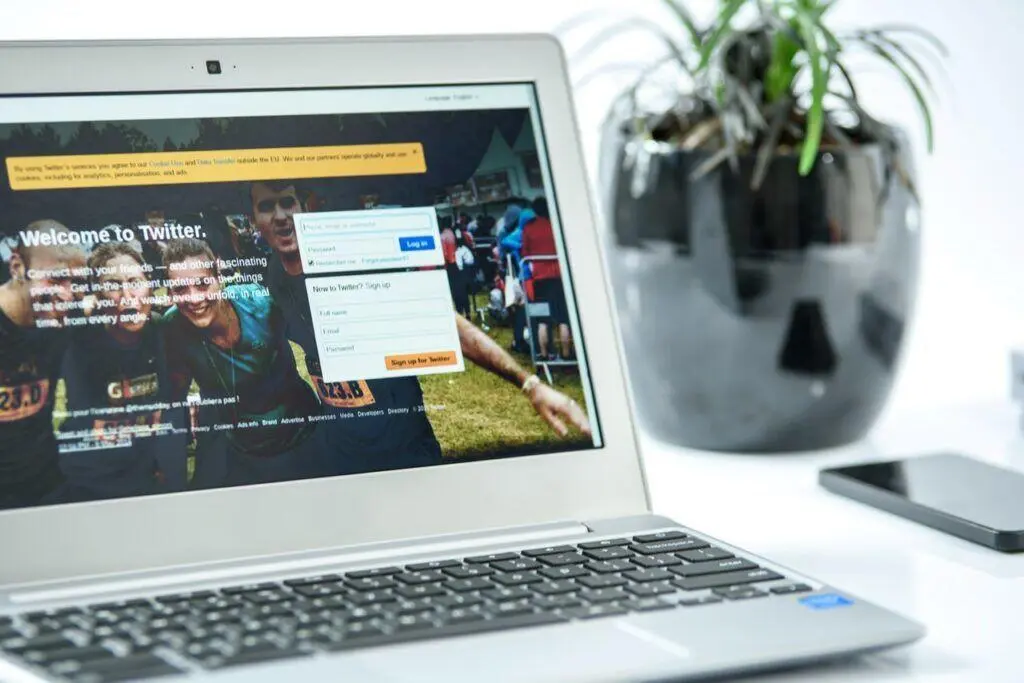 Use Social MEdia To Optimize SEO